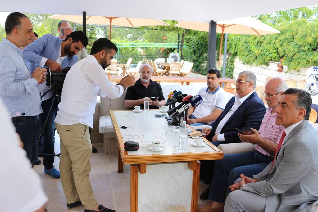 نجاد فارس: لا أسعى لأي منصب وزاري او نيابي لكنني مستعد للمشاركة بالعمل اذا طلب مني