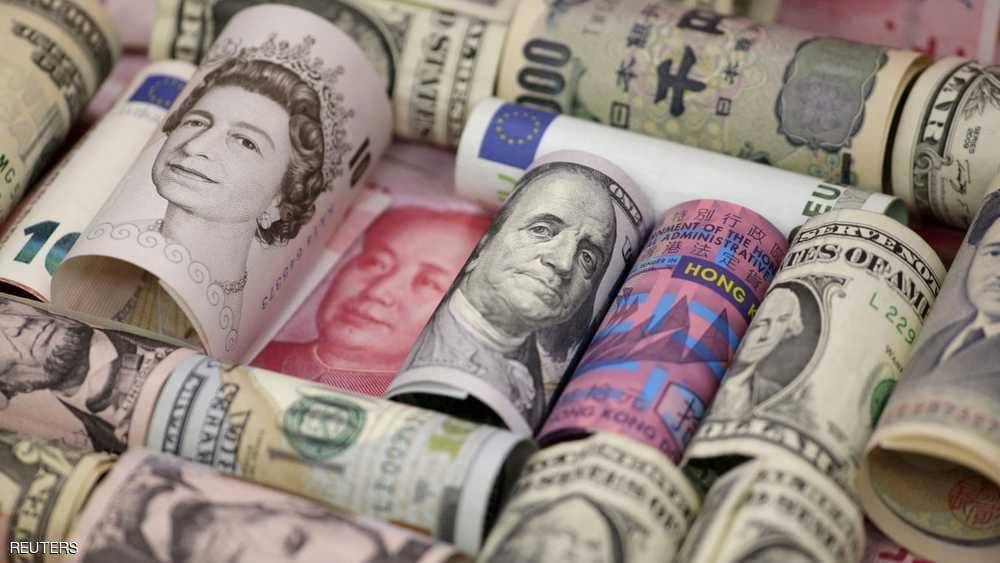 الدولار يصعد مع تصاعد التوترات التجارية