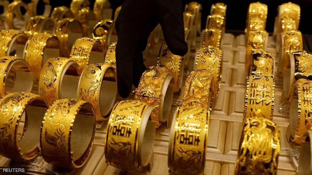 الذهب يهوي لأدنى مستوى تحت ضغط الدولار