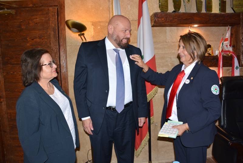 نهرا عرض مع النائب سليمان شؤونا تنموية والتقى وفد الصليب الاحمر