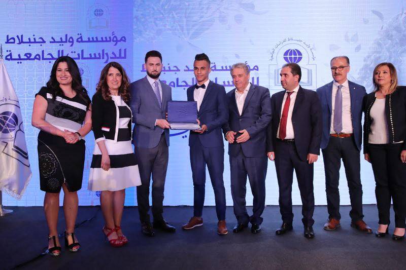 تيمور جنبلاط : عادوا الى معيار
التأليف على أساس نتائج الإنتخابات