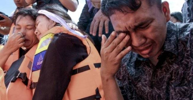 ارتفاع عدد ضحايا غرق العبارة في اندونيسيا الى 29 قتيلا