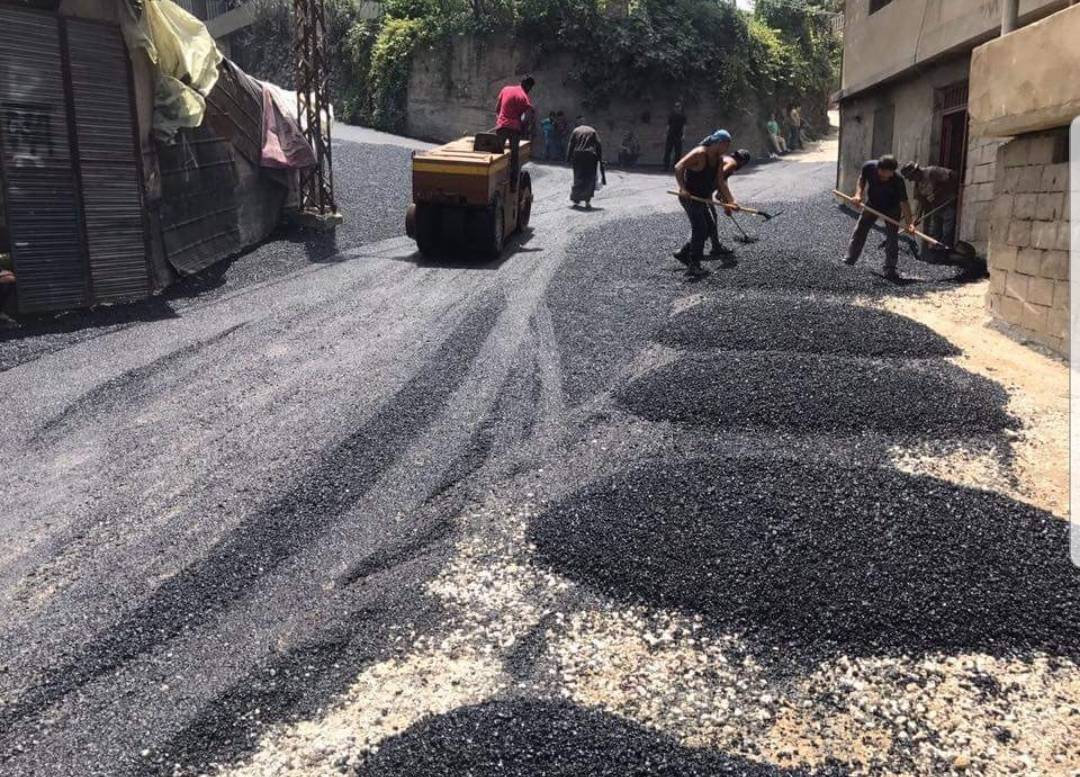 بلدية فنيدق أهلت طرقا فرعية في البلدة