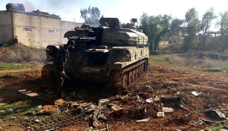 بالفيديو..  المسلحون يتركون أطنانا من الأسلحة والذخائر في درعا