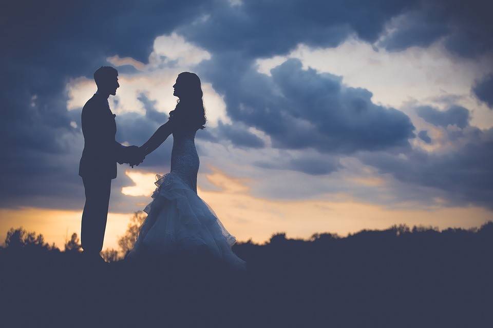 الزواج يقي من مخاطر نوبات القلب والسكتات المميتة
