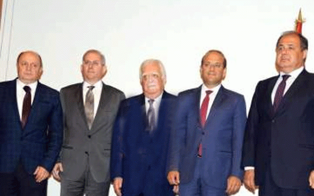 الصديق اللدود