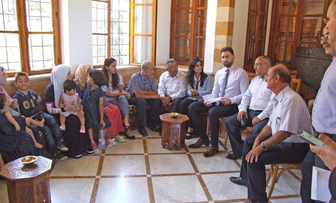 تيمور جنبلاط إستمع إلى مطالب موظفي 