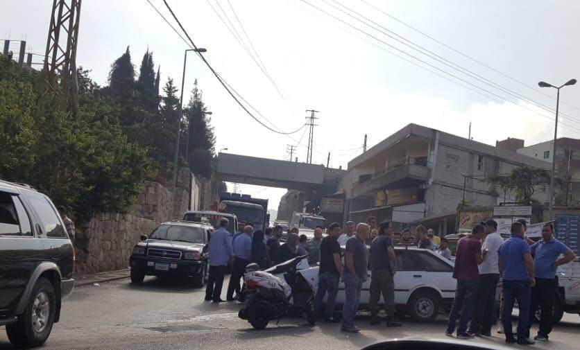 بالصورة: جريح
 نتيجة حادث سير في الضنية