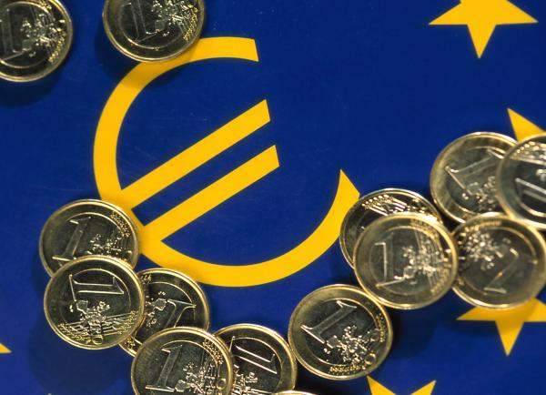 معنويات مستثمري منطقة اليورو تنتعش في تموز