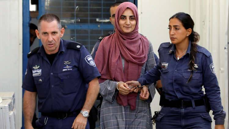 إسرائيل تتهم سائحة تركية بمساعدة حماس بـ 5 عطور!