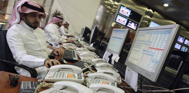 تراجع أعداد الموظفين الأجانب في القطاع الحكومي 22 % خلال عام