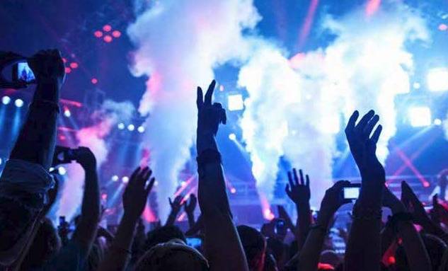 إشكال وإطلاق نار داخل ملهى في حارة صخر