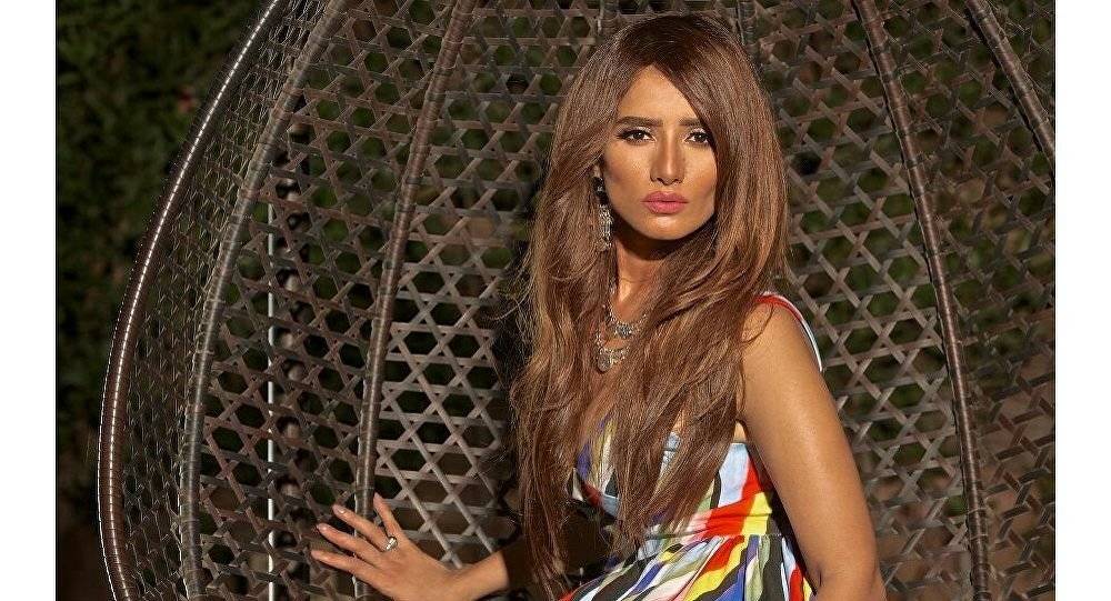 اتهام فنانة مصرية بالاعتداء على أسرة أمريكية في دبي