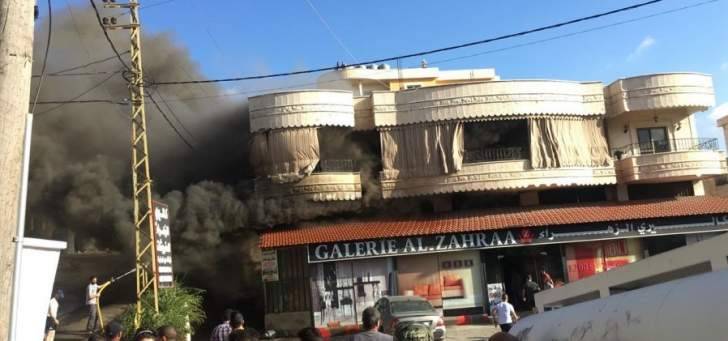 حريق في مبنى كاليري الزهراء في كفرتبينت