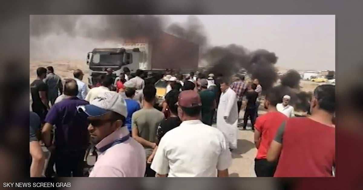 انتفاضة البصرة مستمرة.. وترحيل موظفين أجانب مع تصاعد الغضب