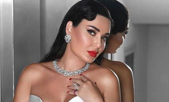 بالصور.. سيرين عبد النور تكشف عن ملامح ابنها