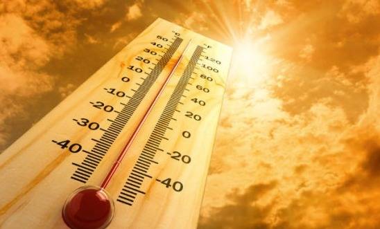 ظاهرة بيئية قياسية.. الحرارة بهذا البلد العربي بلغت 51.5 درجة مئوية!