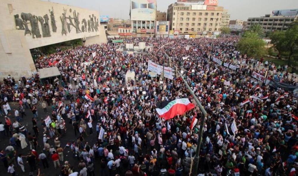 توسع رقعة المظاهرات بالعراق.. وقتلى برصاص الأمن