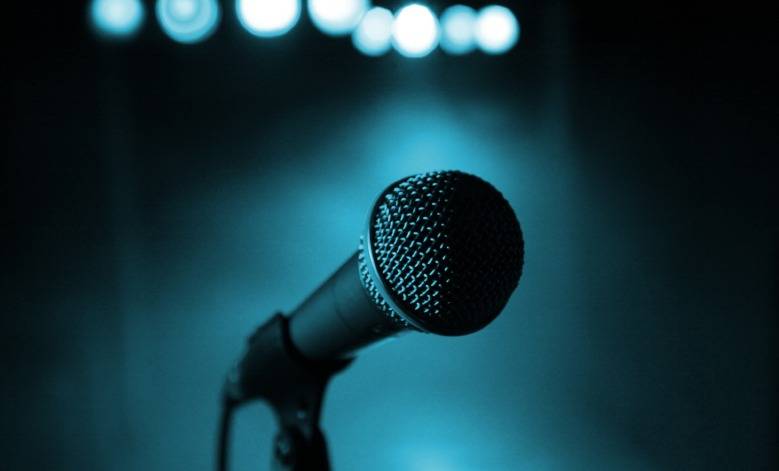 بعد اختفاء صوتها فجأة.. الفنانة اللبنانية تخرج عن صمتها!
