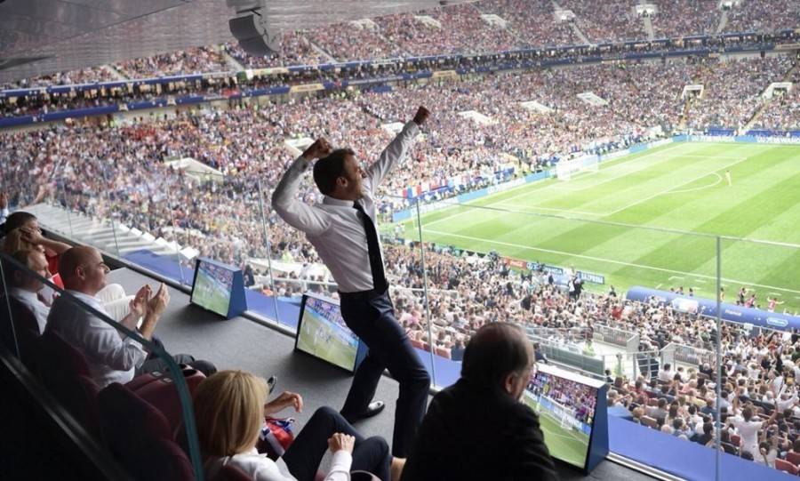فرحة جنونية للرئيس الفرنسي بعد انتهاء مونديال روسيا !