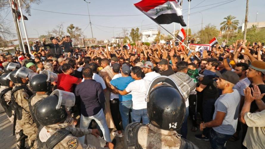 احداث البصرة ووضع العراق تهز وضع الكويت
استنفار كويتي عسكري منعا لانتقال الاحتجاجات الى الكويت
