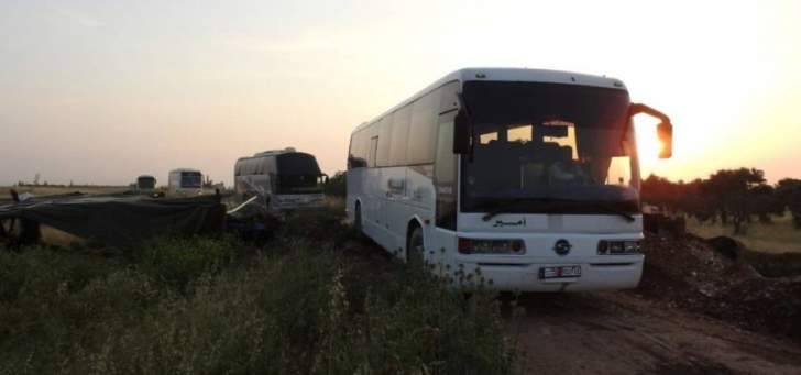 أهالي كفريا والفوعة ما زالوا بانتظار الخروج والصعود الى الحافلات