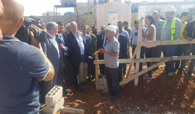 بو عاصي يضع حجر الاساس لسوق خضار وبراد في النبي شيت