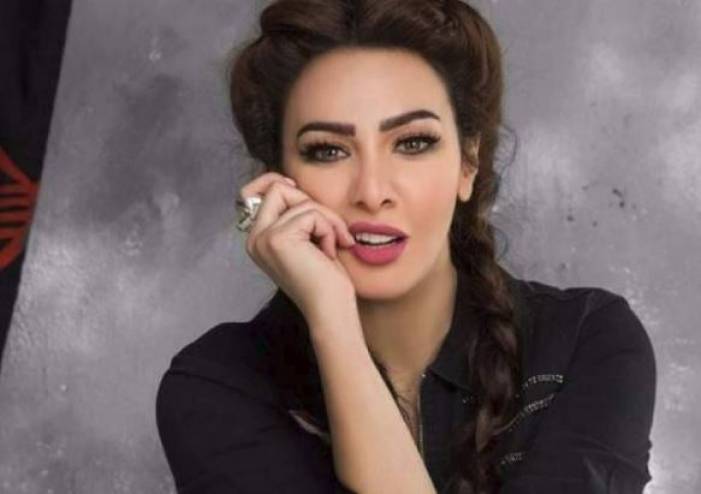 حقيقة تدهور الحالة الصحية لميرهان حسين بعد جراحة تجميل فاشلة!