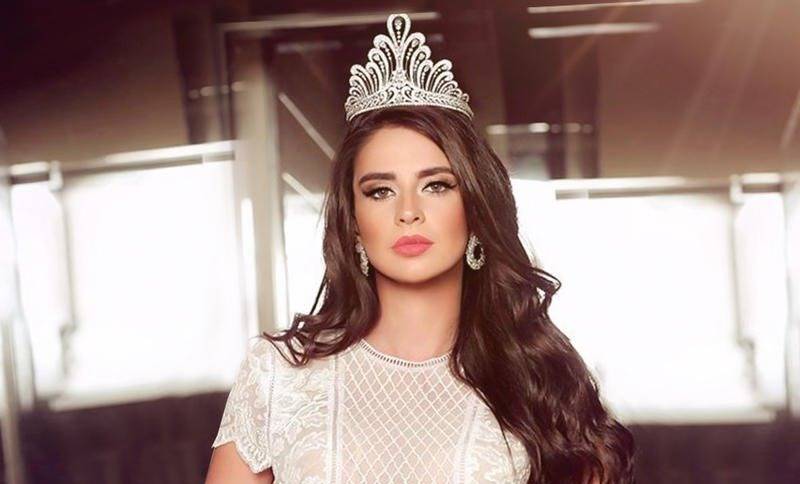 ملكة جمال لبنان تحتفل بعيدها بالمايوه.. شاهدي كيف أطلّت!