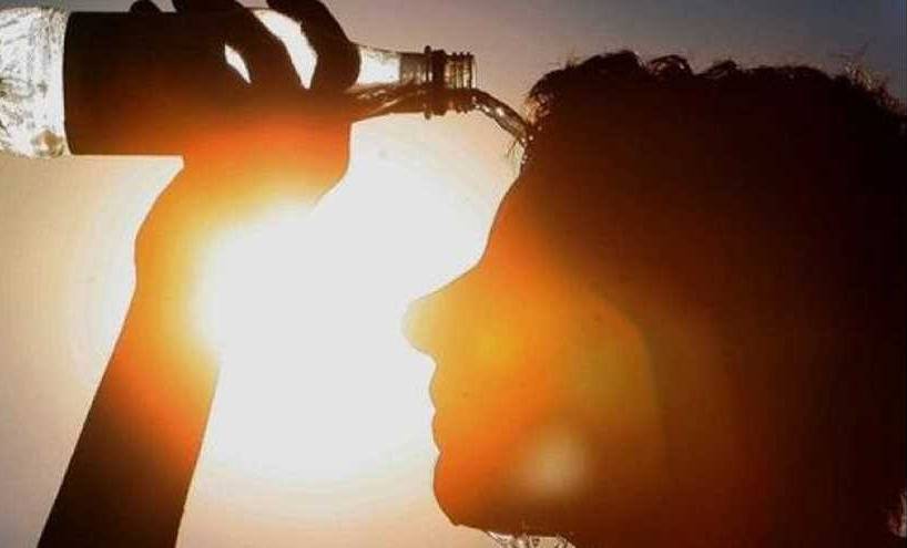 وفاة 15 شخصاً بسبب موجة الحر.. في هذا البلد