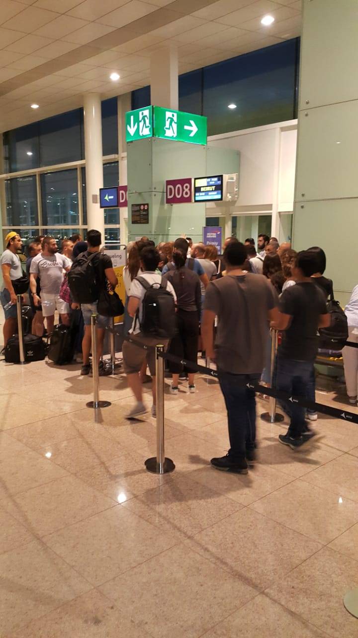شركة الطيران تلغي رحلتها ومسافرون لبنانيون بمعظمهم يدفعون الثمن