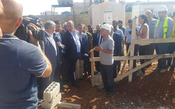 بو عاصي يضع حجر الأساس لسوق خُضار وبراد في النبي شيت
