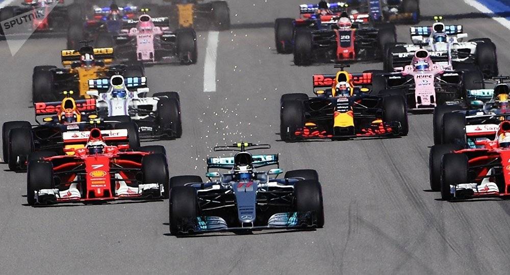 بطل فورمولا 1 يتحدث عن الخطأ الذي أجبره على الانسحاب لأول مرة