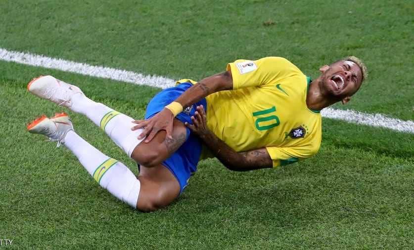 بعد انتقاد سقوطه وتمثيله.. نيمار يخرج عن صمته!
