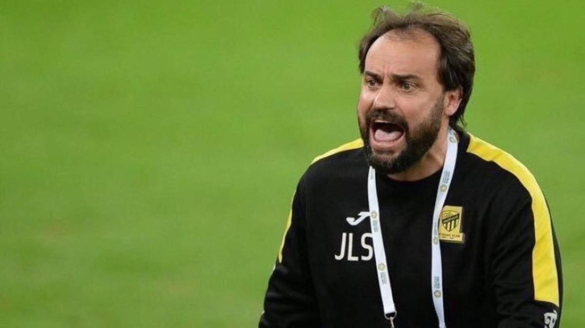 خوزيه سييرا مدرباً لشباب الأهلي