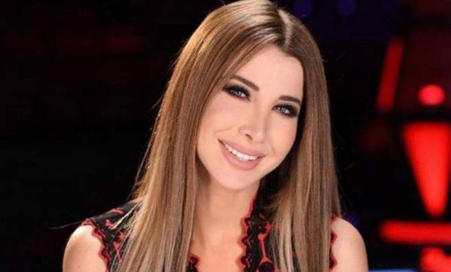 صور لنانسي عجرم على متن يخت.. هل هي حامل؟