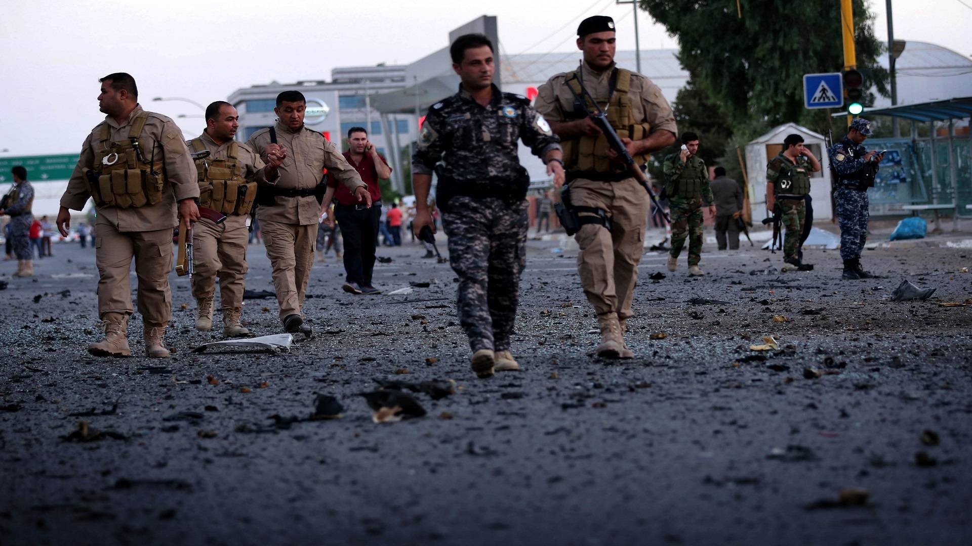 بالفيديو.. التفاصيل الكاملة لحادثة اقتحام مبنى محافظة أربيل في كردستان العراق