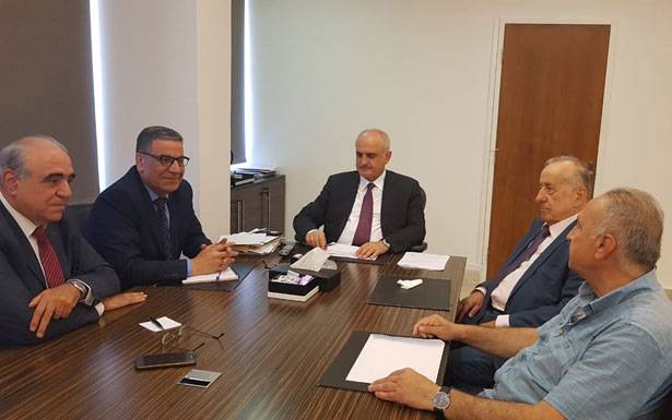 الخلـيـل : إذا لم تُشكل الحكومة هذا الشهر
فسنكون أمام مُشكلة مُوازنة