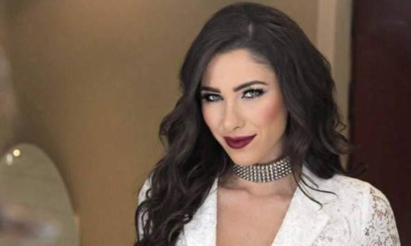دانييلا رحمة تلتقي بوالد جيجي وبيلا حديد وهكذا علقت