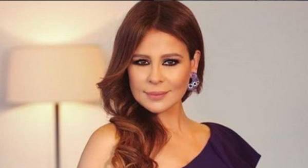 كارول سماحة المرأة الحرة والفنانة الحقيقية.. 