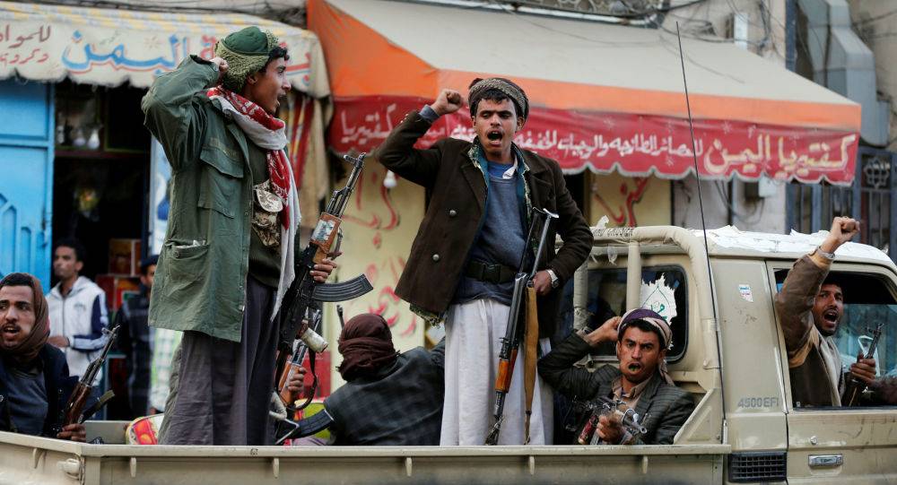 معارك بين الجيش اليمني و"أنصار الله" ونزع ألف لغم من مديرية الوازعية