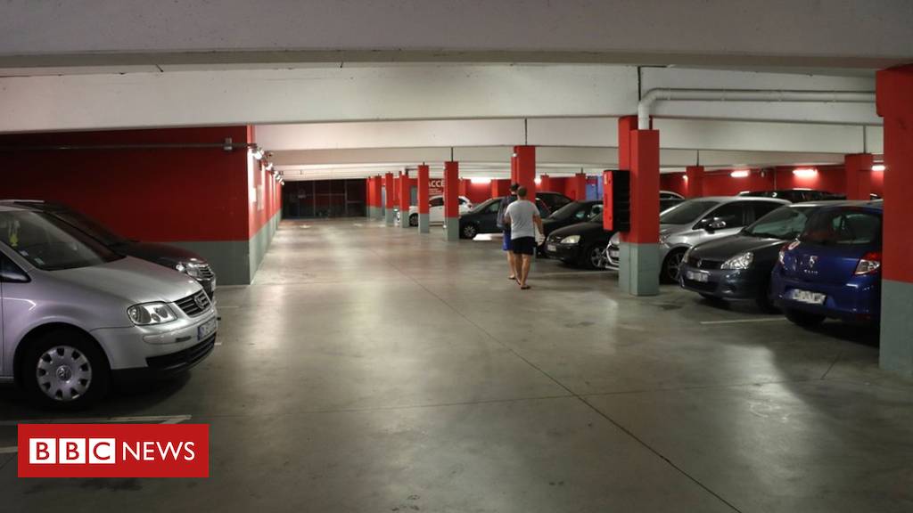 Rédoine Faïd: France jailbreak gangster narrowly evades police