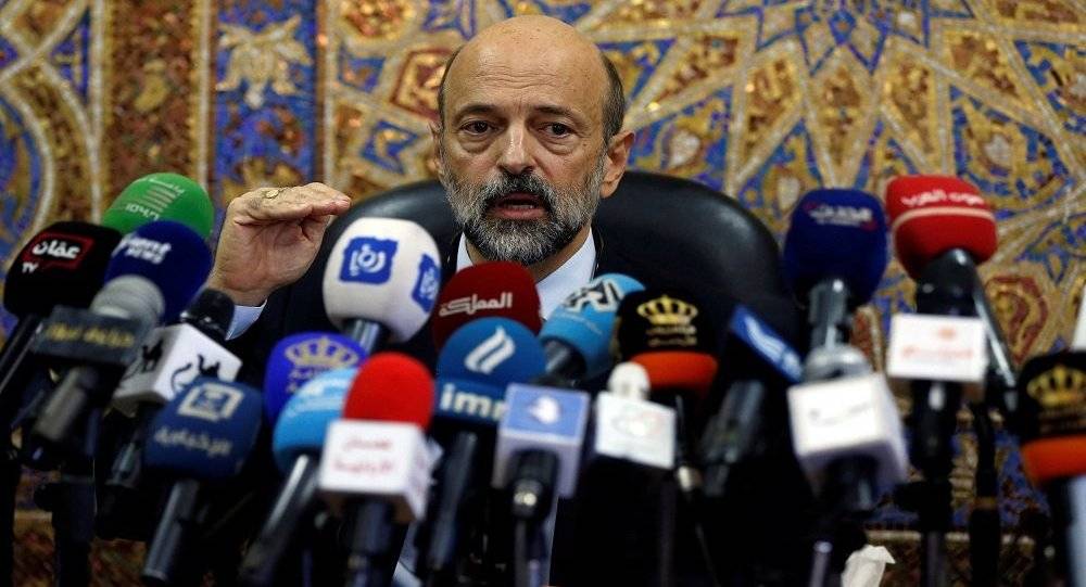 الرزاز يستقبل نظيره اليمني لبحث ملفات التعاون