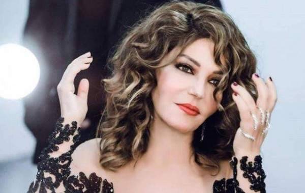 سميرة سعيد بـ"لوك" مختلف في الاعلان الدعائي لـ"سوبر مان"-بالصورة