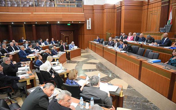 شهدت انسحاب يعقوبيان والجميّل وحنكش
«اللجان المشتركة» أقرّت إدارة النفايات الصلبة
واقتراح حماية كاشفي الفساد