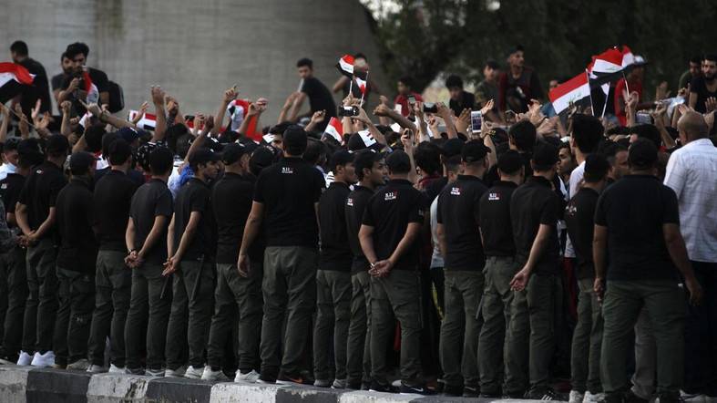 New protests in Iraq with demonstrators accusing leaders of being ‘corrupt’