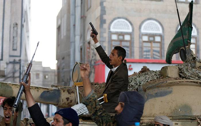 مسلحون يغتالون ضابطا بارزا في الاستخبارات بمحافظة عدن جنوبي اليمن