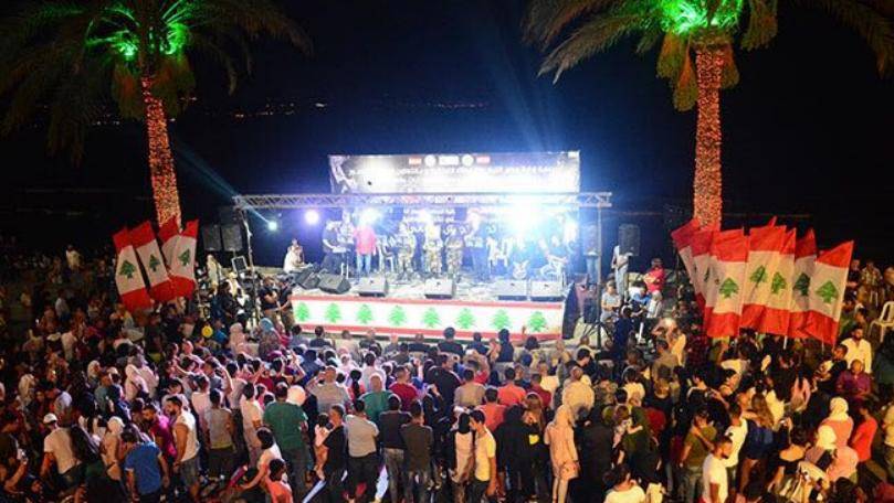 بلدية صور أحيت عيد الجيش