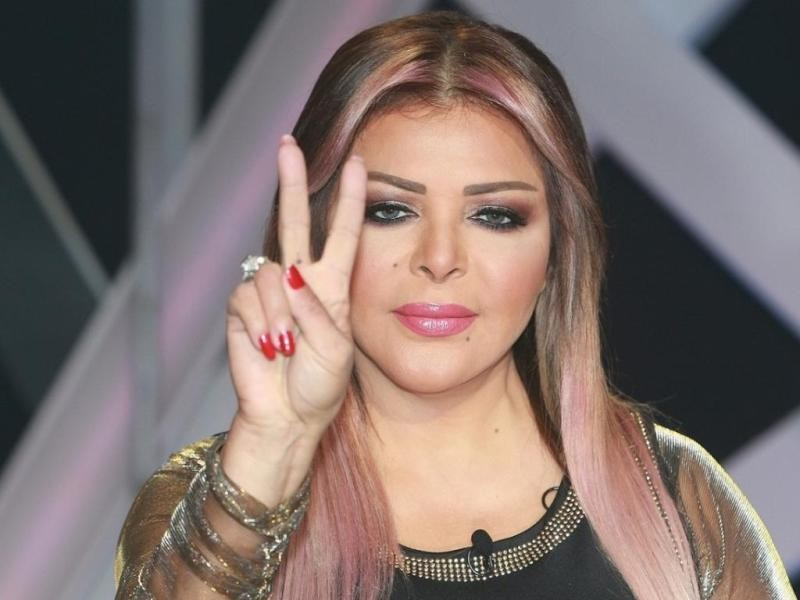 ​هل تراجعت فلة الجزائرية عن قرار الاعتزال؟؟