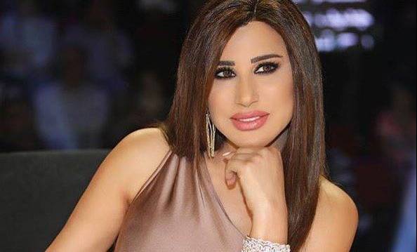 نجوى كرم توقّع مع إدارة أعمال جديدة!
